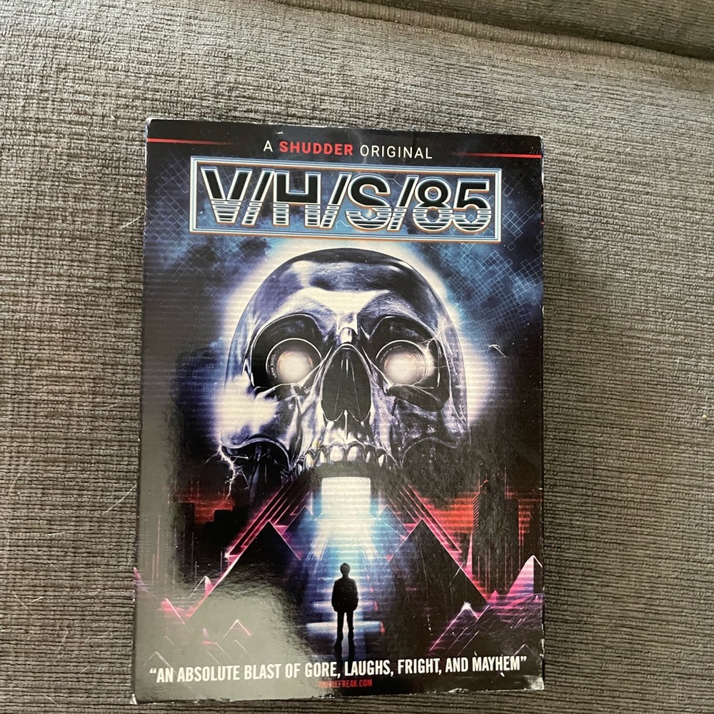 VHS/85 DVD